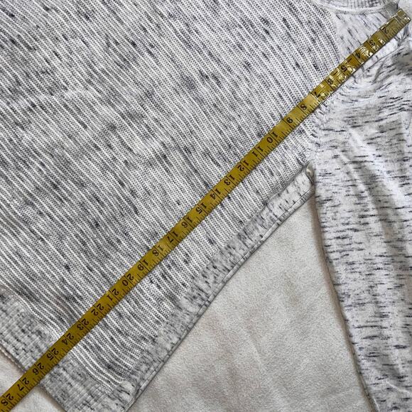 Talbots Petite Heathered Light Gray Ribbed Light Weight Crew Neck Sweater-LP: i - Picture 7 of 12